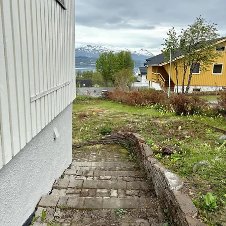 Apartment Cozy Close To Nature